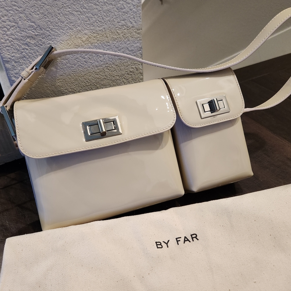 By far billy shoulder bag like new